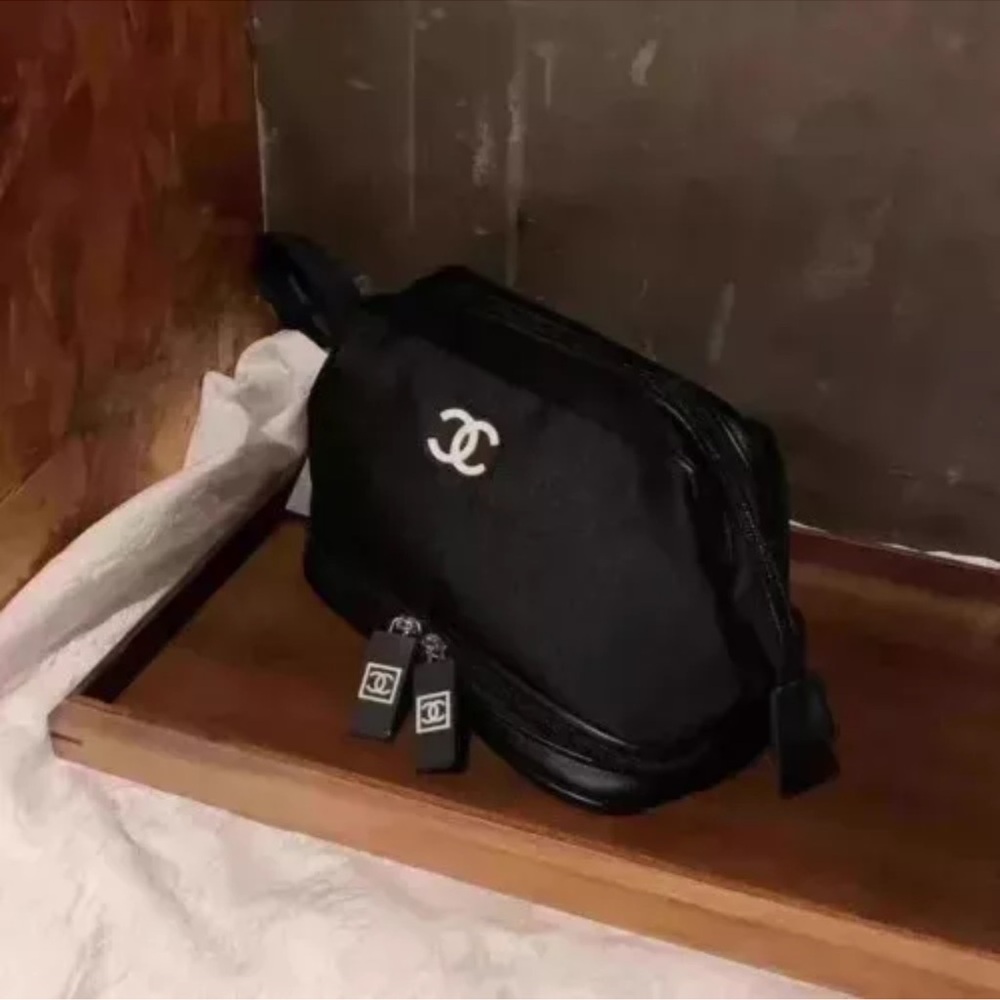 Chanel Black Cosmetic Bag - Picture 3 of 5